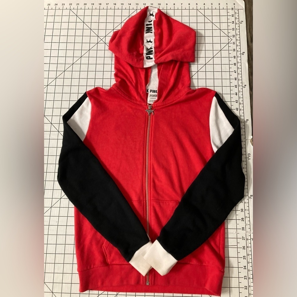 PINK‎ by Victoria’s Secret Women’s Size Small Hoodie Sweatshirt